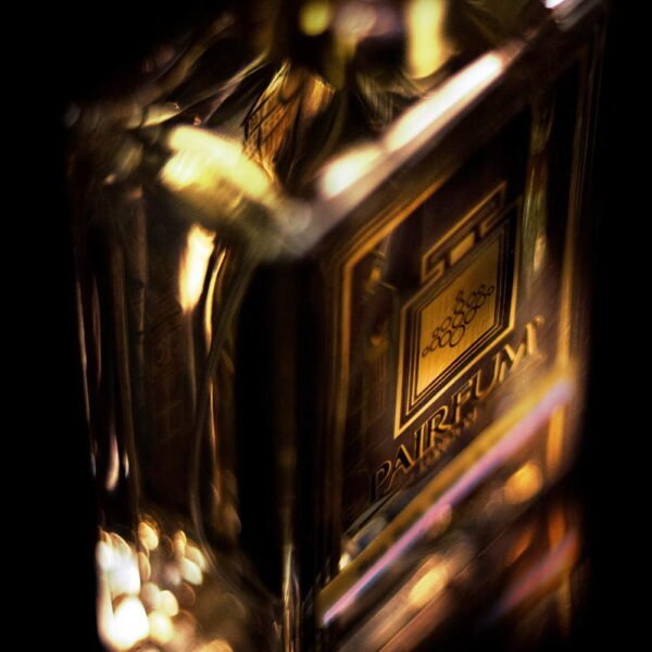 Eau-De-Parfum-Scarlet-Rhubarb-Oakmoss-Pairfum.jpg Eau-De-Parfum-Scarlet-Rhubarb-Oakmoss-Pairfum.jpg