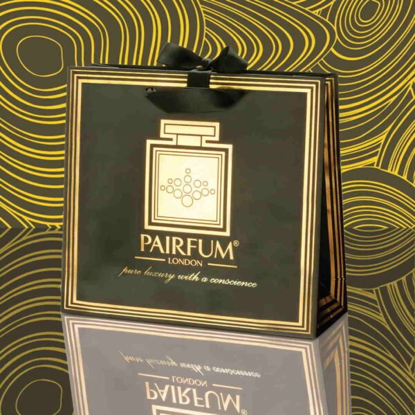 Pairfum-Gold-Black-Luxury-Carrier-Bag-Gift-Classic-Fluid.jpg Pairfum-Gold-Black-Luxury-Carrier-Bag-Gift-Classic-Fluid.jpg