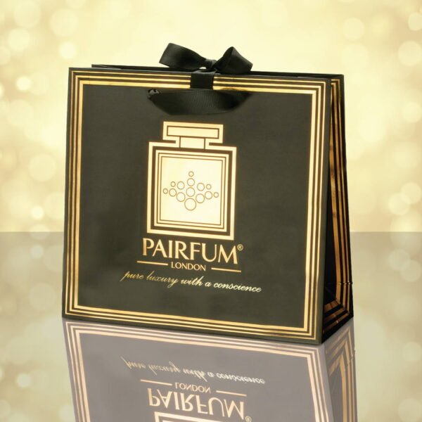 Pairfum-Gold-Black-Luxury-Carrier-Bag-Gift-Classic-Light.jpg Pairfum-Gold-Black-Luxury-Carrier-Bag-Gift-Classic-Light.jpg