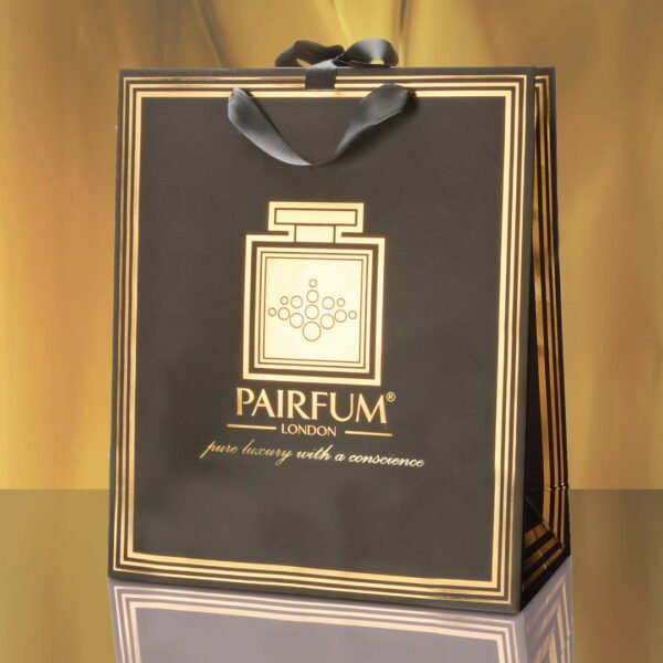 Pairfum-Gold-Black-Luxury-Carrier-Bag-Gift-Large-Flame.jpg Pairfum-Gold-Black-Luxury-Carrier-Bag-Gift-Large-Flame.jpg