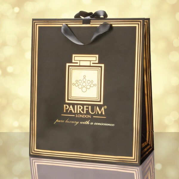 Pairfum-Gold-Black-Luxury-Carrier-Bag-Gift-Large-Light.jpg Pairfum-Gold-Black-Luxury-Carrier-Bag-Gift-Large-Light.jpg